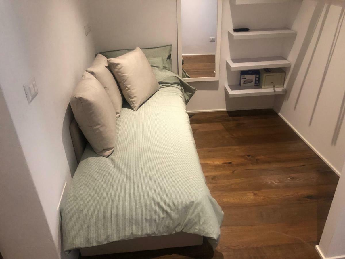 Apartamento Un Piccolo Rifugio A Pochi Passi Dal Duomo Ferrara Exterior foto